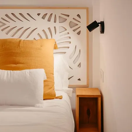 Pensionat La Plaza 4*