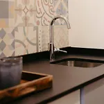 La Plaza Πανσιόν 4*